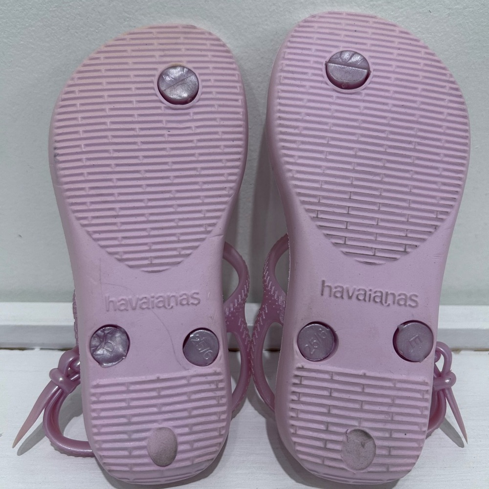 Havaianas Girl Toddler Pink T-Strap Flip Flop Sandals with Heart Detail‎ Size 6 - Picture 10 of 10